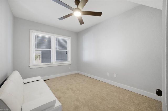 2220 Battery Park Rd, Chesapeake, VA 23323