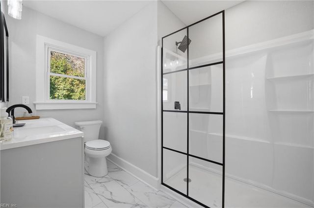 2220 Battery Park Rd, Chesapeake, VA 23323