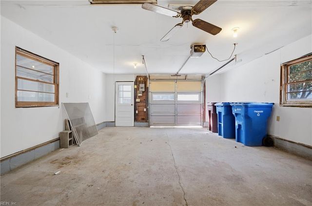 2220 Battery Park Rd, Chesapeake, VA 23323