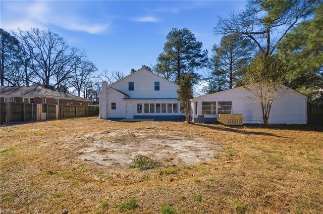 2220 Battery Park Rd, Chesapeake, VA 23323