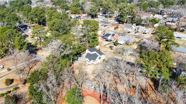 2220 Battery Park Rd, Chesapeake, VA 23323