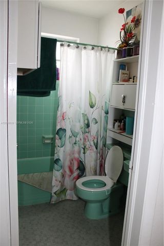 1040 NW 23rd Court, Miami, FL 33125