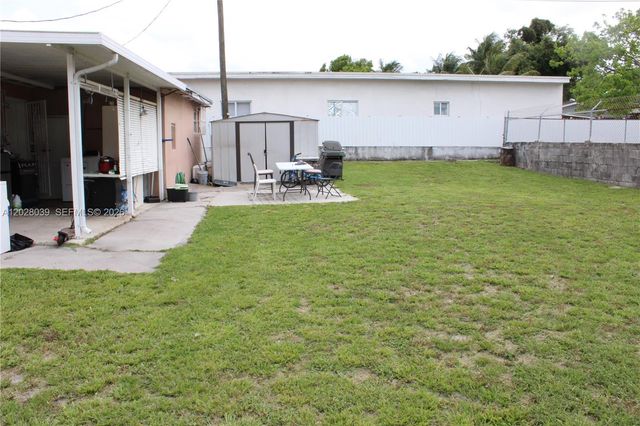 1040 NW 23rd Court, Miami, FL 33125