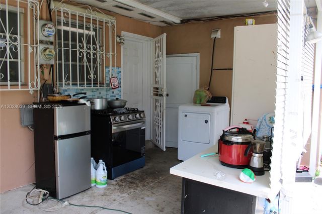 1040 NW 23rd Court, Miami, FL 33125