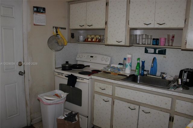 1040 NW 23rd Court, Miami, FL 33125