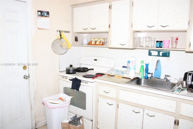 1040 NW 23rd Court, Miami, FL 33125