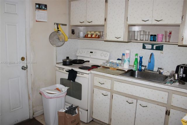 1040 NW 23rd Court, Miami, FL 33125