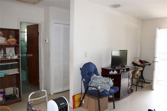 1040 NW 23rd Court, Miami, FL 33125
