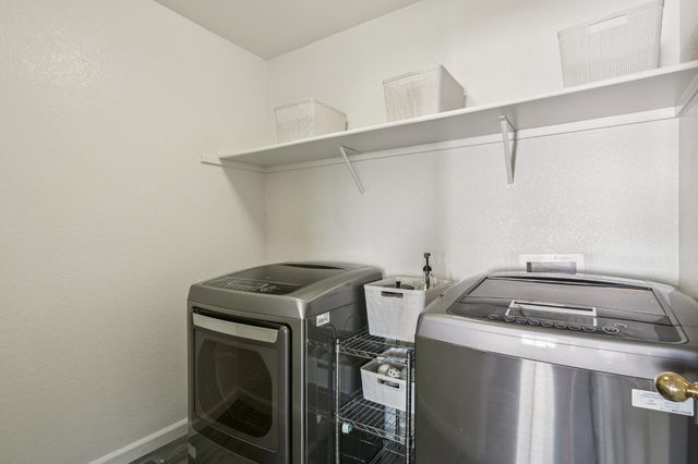 5900 Mclean Dr, Elk Grove, CA 95757