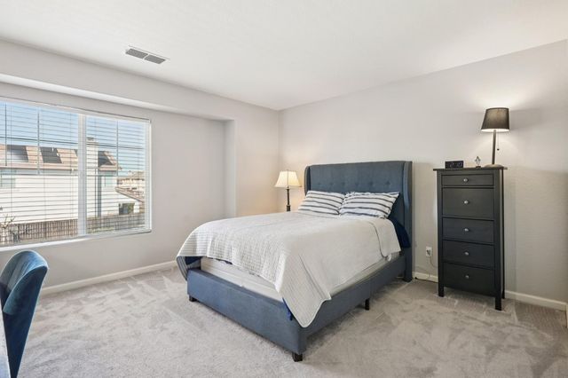 5900 Mclean Dr, Elk Grove, CA 95757