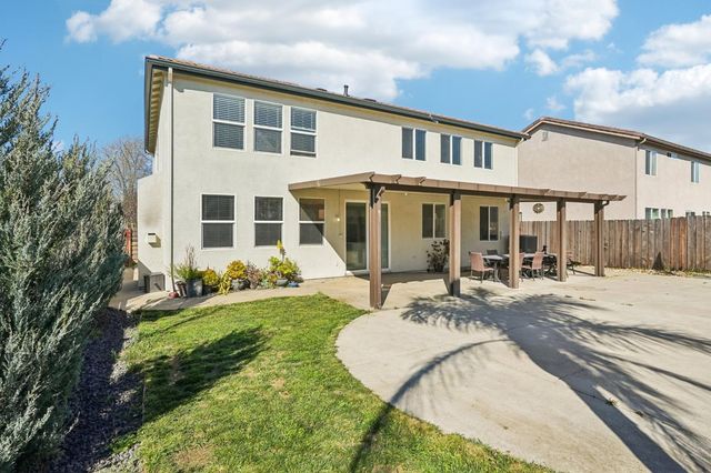 5900 Mclean Dr, Elk Grove, CA 95757