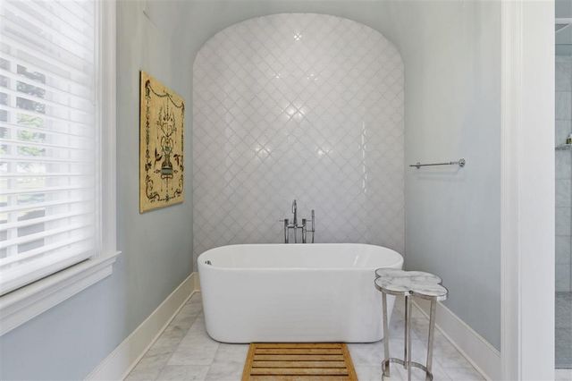 4806 Portrush Drive, Lake Charles, LA 70605