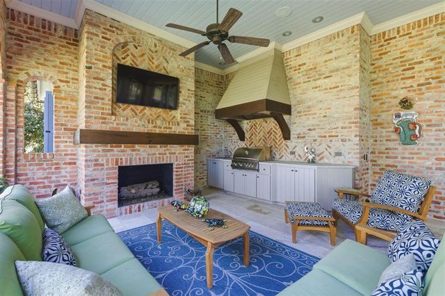 4806 Portrush Drive, Lake Charles, LA 70605