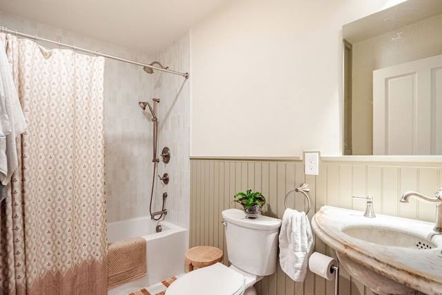 36 Dearborn Street, Newport, RI 02840