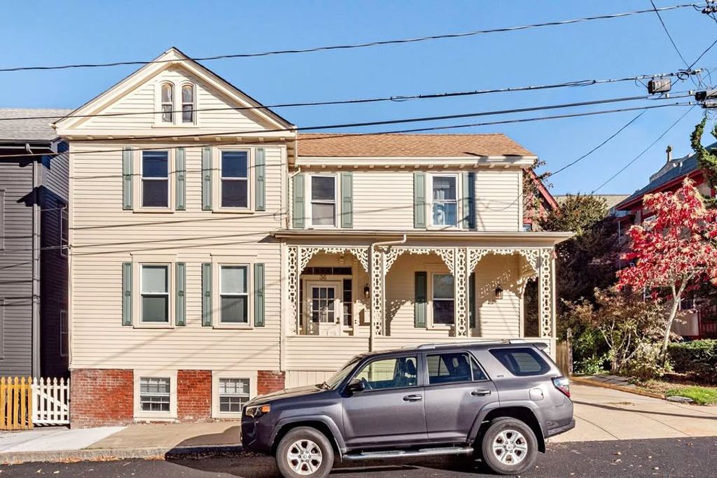 36 Dearborn Street, Newport, RI 02840