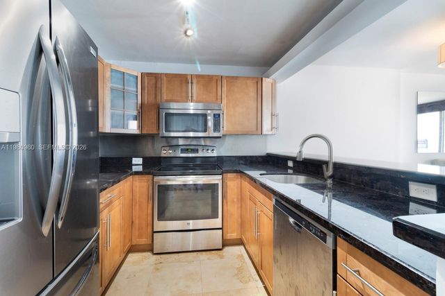 345 Ocean Dr 819, Miami Beach, FL 33139