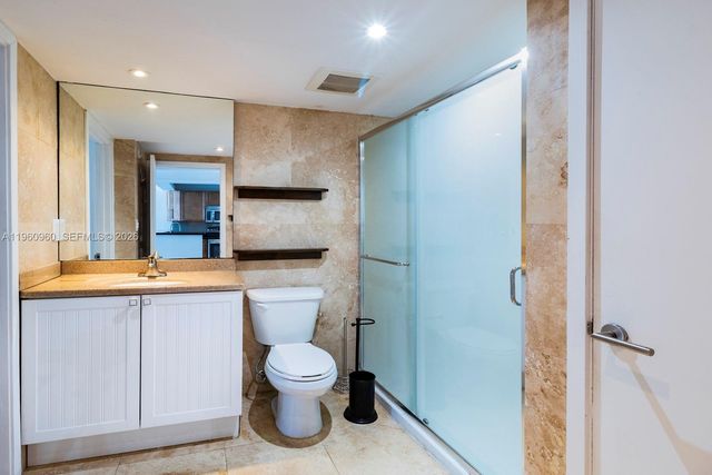 345 Ocean Dr 819, Miami Beach, FL 33139