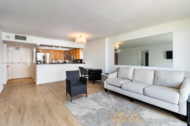 345 Ocean Dr 819, Miami Beach, FL 33139