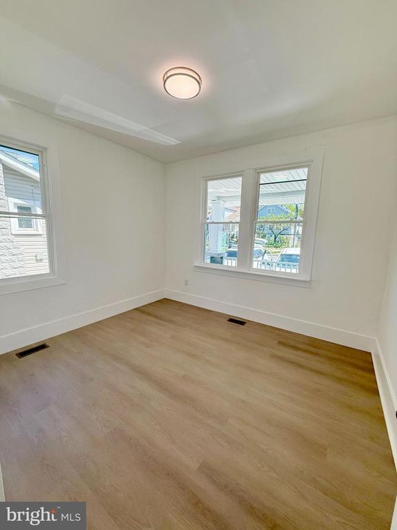 Image 12 of property listing at 4202 EDMONSTON RD, Bladensburg, MD 20710