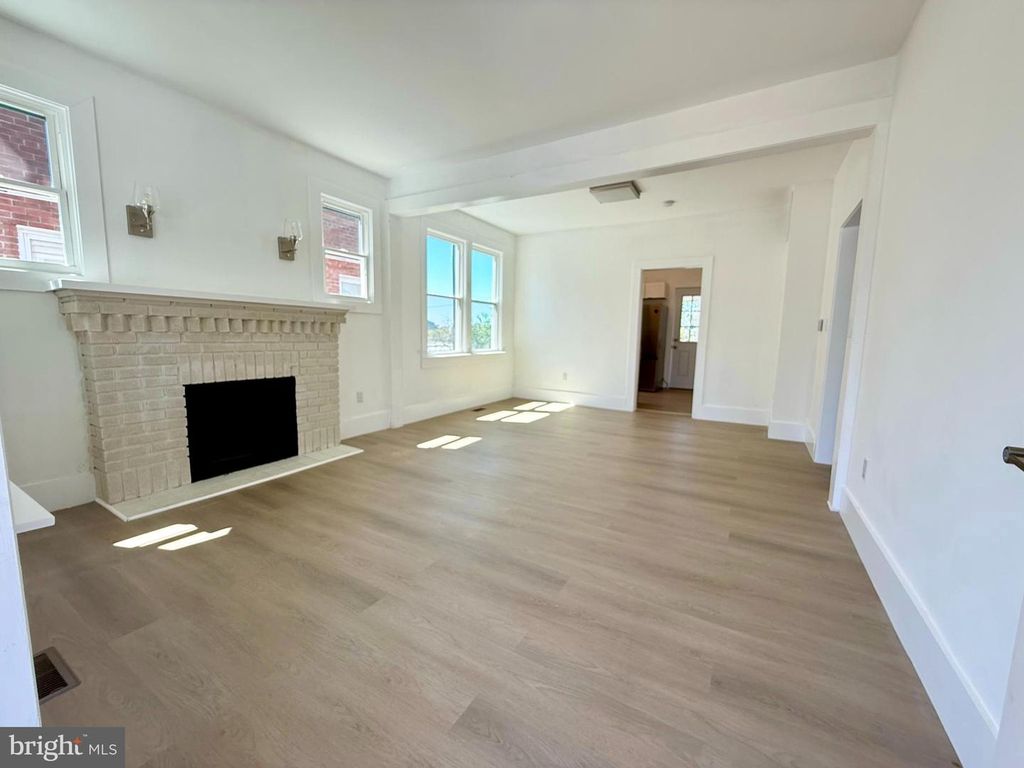 Image 3 of property listing at 4202 EDMONSTON RD, Bladensburg, MD 20710