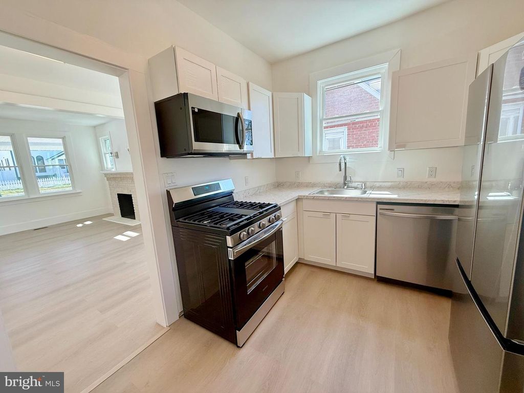 Image 7 of property listing at 4202 EDMONSTON RD, Bladensburg, MD 20710