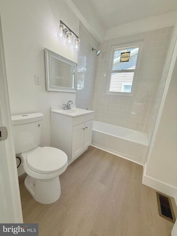 Image 9 of property listing at 4202 EDMONSTON RD, Bladensburg, MD 20710