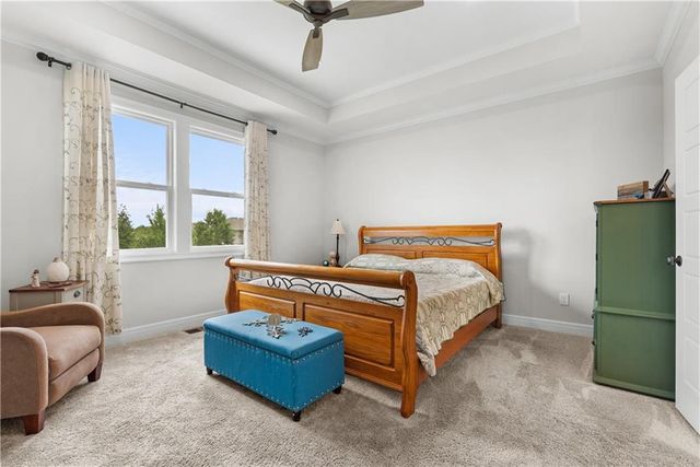 1109 SW Brookside Court, Lee's Summit, MO 64064