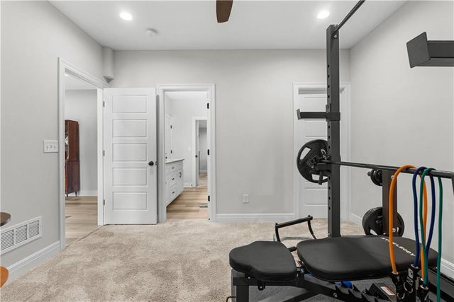 1109 SW Brookside Court, Lee's Summit, MO 64064