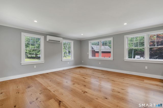 148 Mungertown Road, Madison, CT 06443
