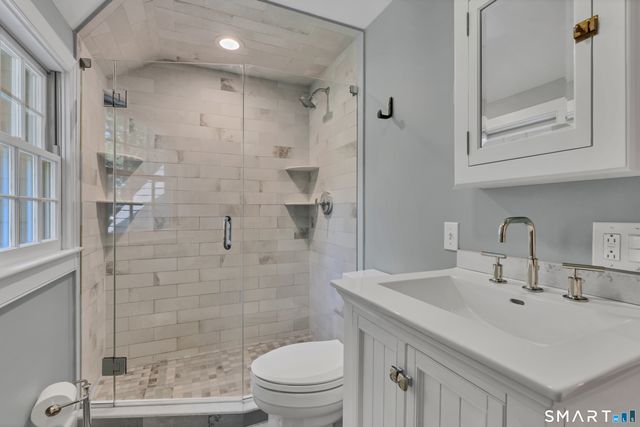 148 Mungertown Road, Madison, CT 06443