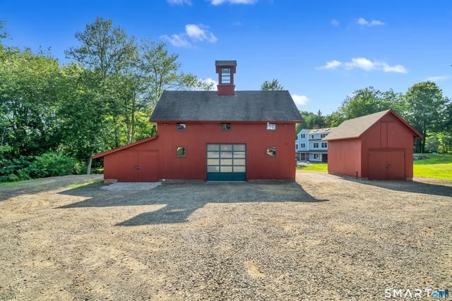 148 Mungertown Road, Madison, CT 06443