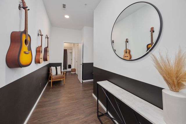 920 South St Apt 402, Nashville, TN 37203