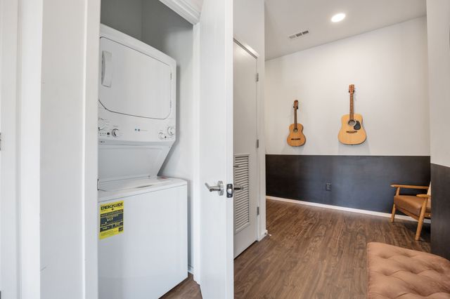 920 South St Apt 402, Nashville, TN 37203