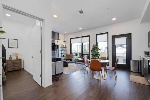 920 South St Apt 402, Nashville, TN 37203