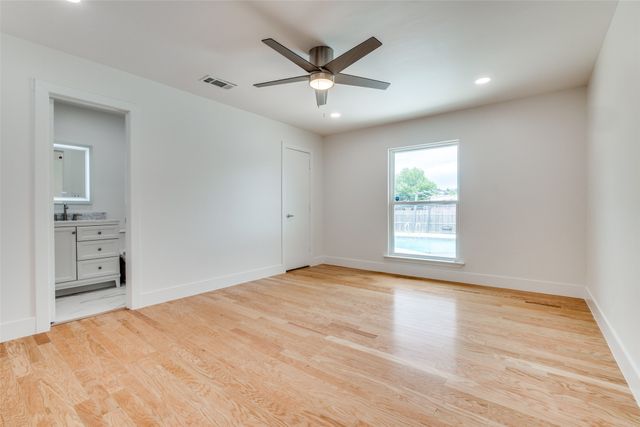 1323 Lark Lane, Lewisville, TX 75077