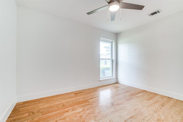 1323 Lark Lane, Lewisville, TX 75077