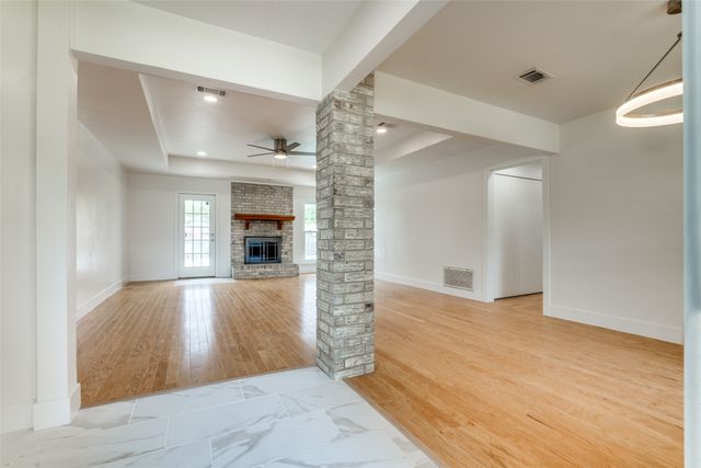 1323 Lark Lane, Lewisville, TX 75077