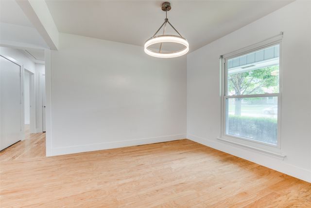1323 Lark Lane, Lewisville, TX 75077