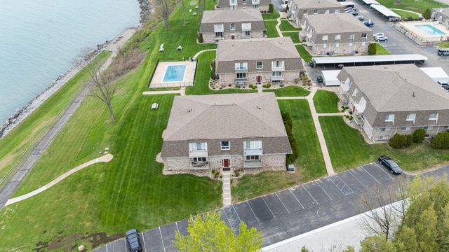 3622 Lake Shore Drive G12, St. Joseph City, MI 49085