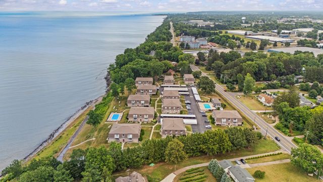 3622 Lake Shore Drive G12, St. Joseph City, MI 49085