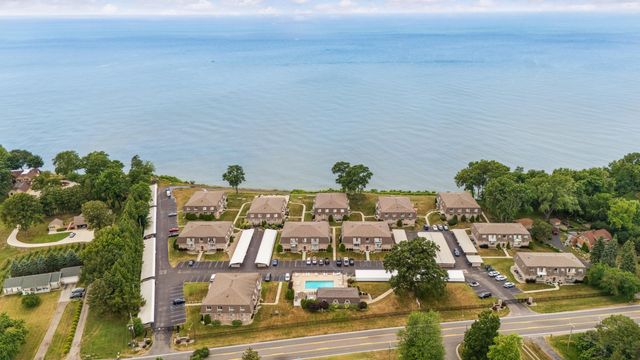 3622 Lake Shore Drive G12, St. Joseph City, MI 49085