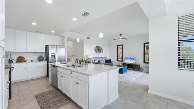 17810 GAWTHROP DRIVE 203, Lakewood Ranch, FL 34211