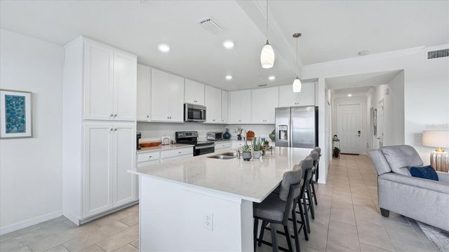 17810 GAWTHROP DRIVE 203, Lakewood Ranch, FL 34211