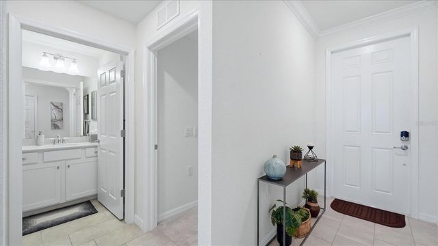 17810 GAWTHROP DRIVE 203, Lakewood Ranch, FL 34211