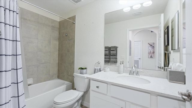17810 GAWTHROP DRIVE 203, Lakewood Ranch, FL 34211