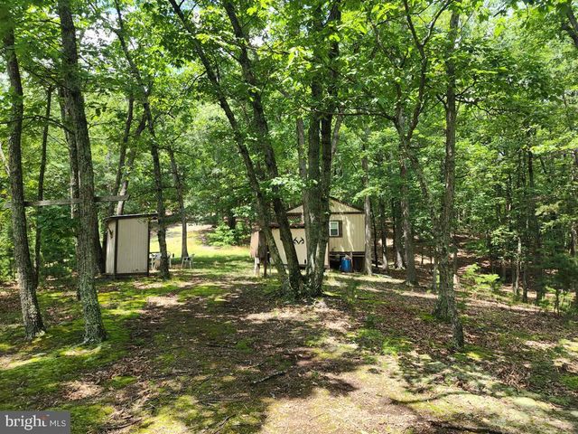 1152 MARYVALE LN, Petersburg, WV 26847