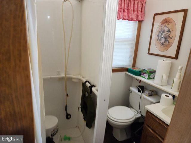1152 MARYVALE LN, Petersburg, WV 26847
