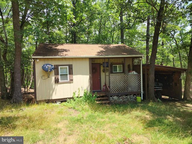 1152 MARYVALE LN, Petersburg, WV 26847