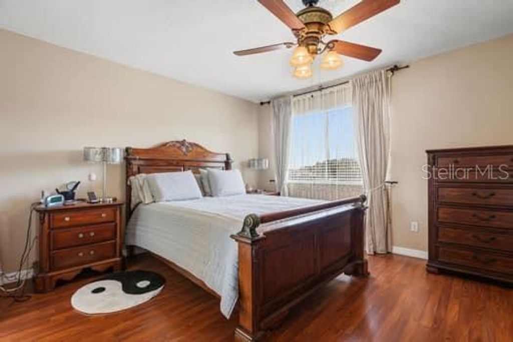 Image 19 of property listing at 1617 MAPLESTEAD COURT, Orlando, FL 32824