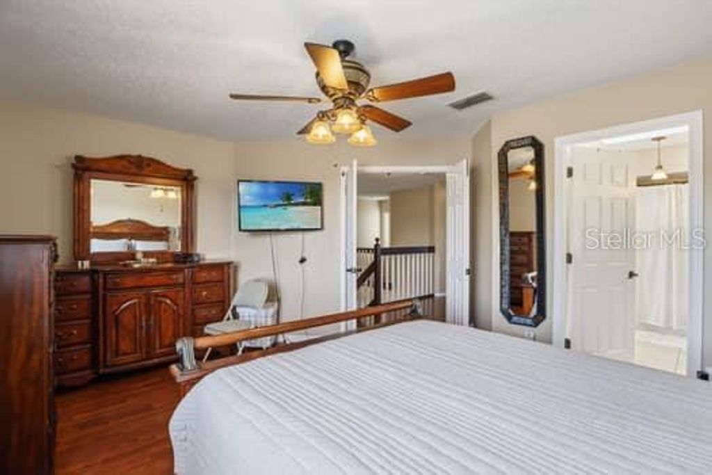 Image 20 of property listing at 1617 MAPLESTEAD COURT, Orlando, FL 32824